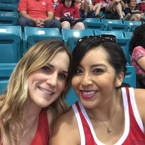 Meet your Posher, Estee